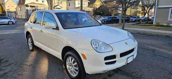 PORSCHE CAYENNE TIPTRONIC AWD COMO NUEVO $3999! ¡IMPRESIONANTE!!! - $3,999 (Staten Island)63654721812995122