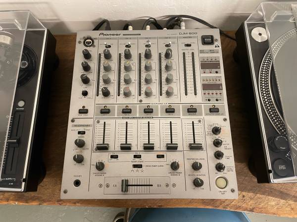 Pioneer Djm-600 DJ Mixer - musical instruments - by owner