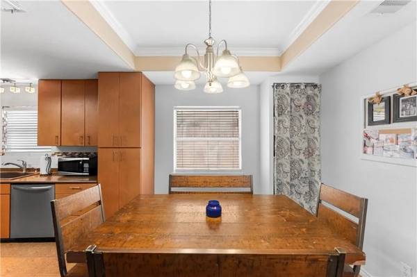 $2300.00 / 3br - 1439ft2 - Charming & Affordable South Side Living! 3-Bed, 2-Bath Home64036541353475124