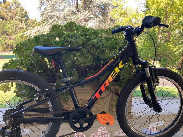 Trek Precaliber 20インチ 黒 Trek Precaliber 20 2021 | BikeExchange