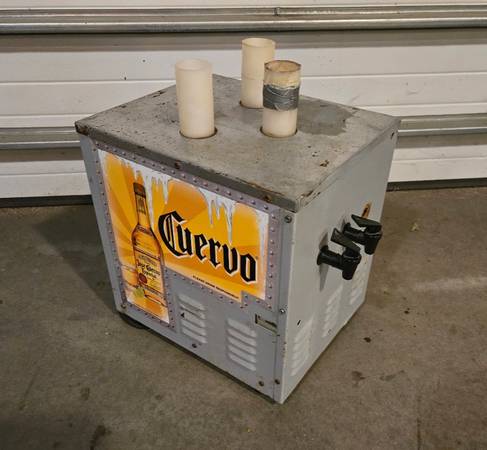 3 Tap Shot Chiller - $40 (Sioux Falls)634422913752351226