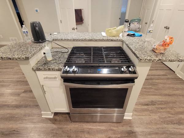 $1599.00 / 2br - 1200ft2 - 2829 27th Ave S #4, 463868696859267122