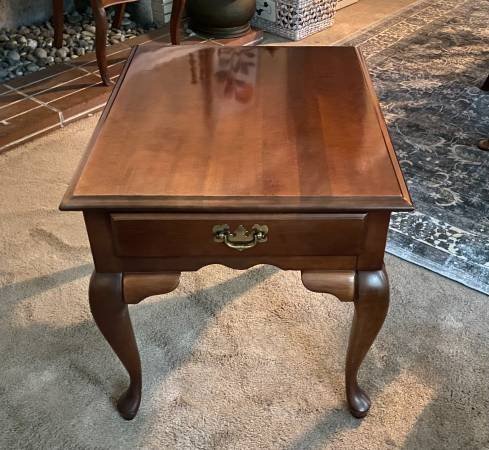 Solid Wood End Table with Drawer 1