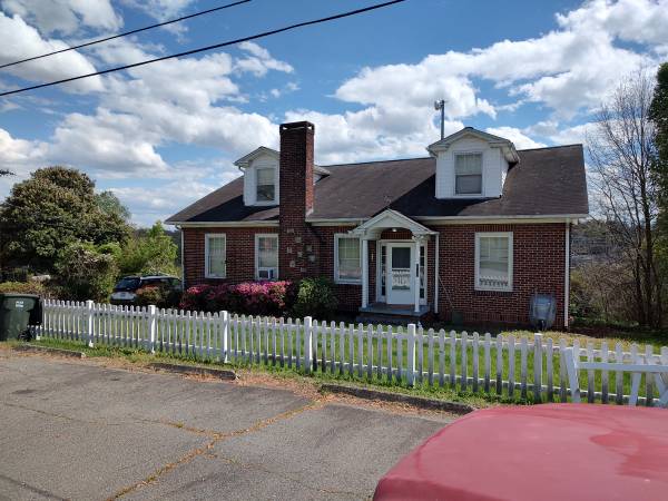 nice brick home walnut cove 1