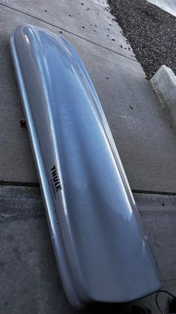 Thule Evolution cargo box 1