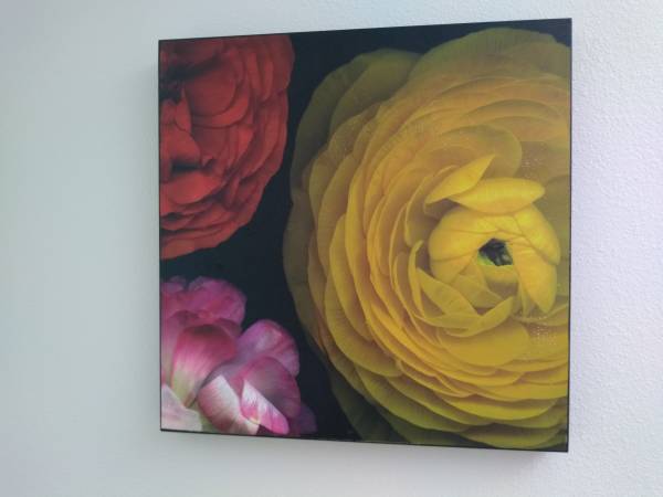 Modern wall decoration with flowers 1