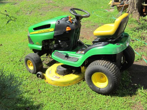 WANTED-LAWN TRACTORS 1
