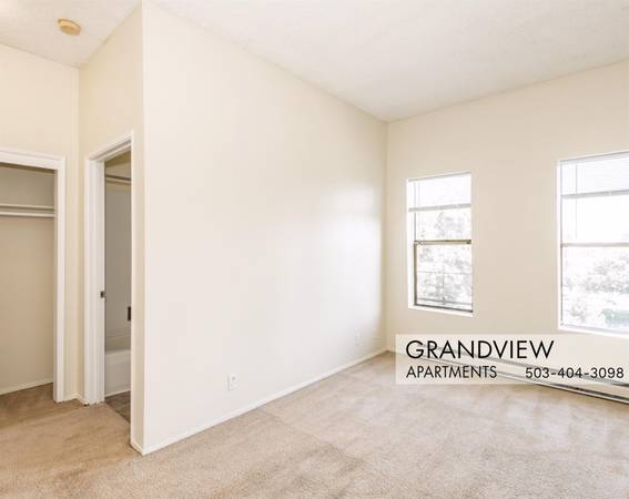 $1,099 / 1br - Bright & Comfortable - Cats Welcome | Updated 1 Bedroom Available! (Goose Hollow on 14th)63914741006211120