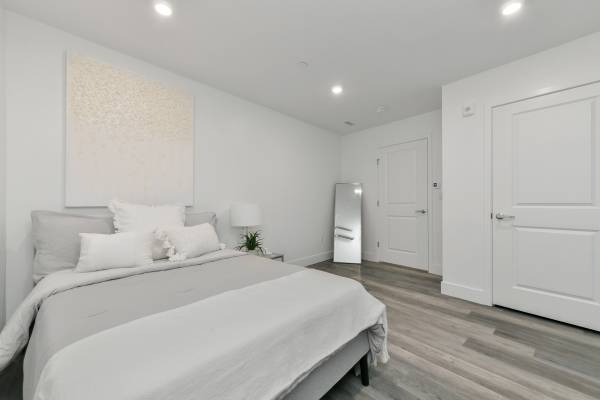 $1,625 / 1br - 9999ft2 - LYNN/BOSTON LOW MOVE IN COSTS! NOW RENTING AREA'S NEWEST DEVELOPMENT63856552815363120