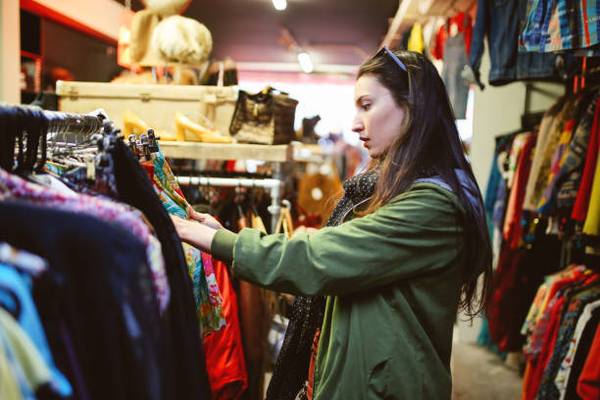 Clothing Expert-Resell Clothing/Pricing Specialist 1