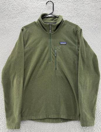 I lost a green Patagonia fleece with Photo Booth pics in the pocket