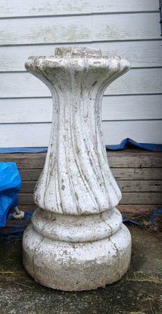 Concrete Bird Bath Base ONLY 1