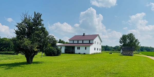 $425,000 L-8188: Finca de 10 acres en una carretera sin salida (E5479 E Circle J Road)63845964600833120