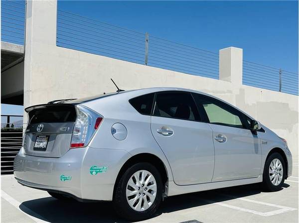 2015 Toyota Prius Plug-in Hybrid Advanced Hatchback 4D WE SHIP CALIFORNIA CARS A - $17,799 (+ Auto Race CA - Over 100 Cars)63654700187267123