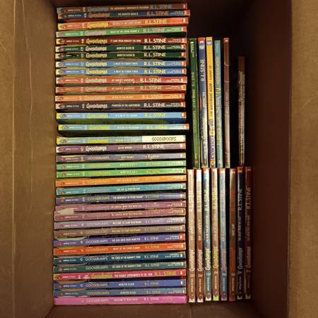 R.L. Stine mostly Goosebumps 1
