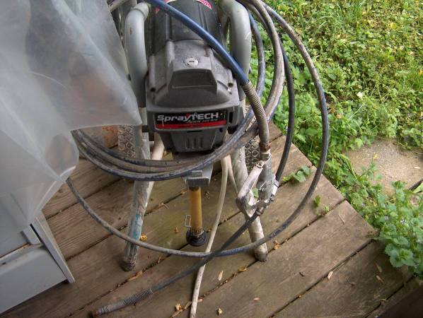 SPRAY/TECH MODEL 1620 PISTON PUMP PAINT SPRAYER 1