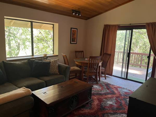 $1,650 / 1br - 650ft2 - Encantadora Casa Móvil en Placerville (Placerville)63952108189827120
