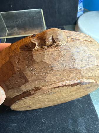 SUPER RARE ROBERT MOUSEMAN THOMPSON GOLDEN OAK NUT BOWL WITH NICE MOUS 1