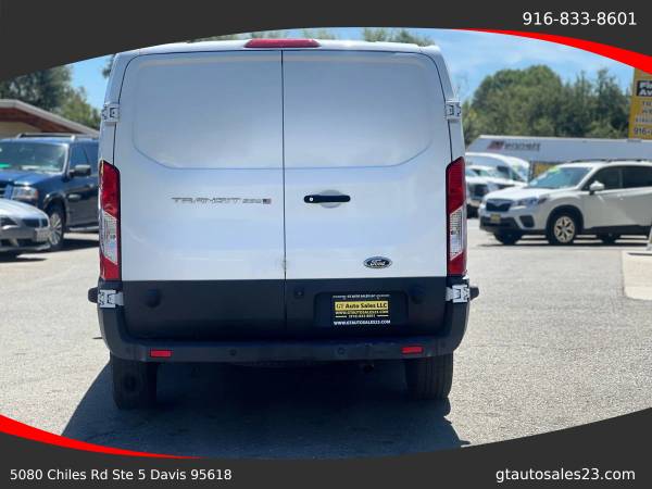 2018 Ford Transit 250 Van - Financing Available! - $17999.0063470898735491124