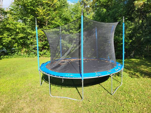 Trampoline 1