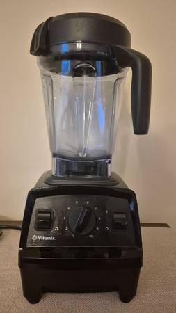 Vitamix E320 Explorian Series VM0197 Variable-Speed Countertop Blender 1
