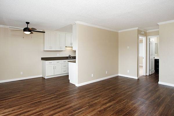 $4,450 / 2br - 960ft2 - Professional On Site Maintenance, Pet Friendly (foster city)63668011631747120