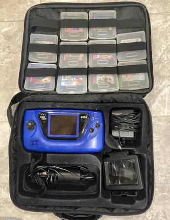 Sega Game Gear with multiple games 1