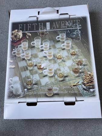 Fifth Avenue Crystal Checkerboard Set Christmas Present! 1