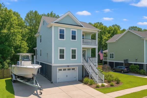 $799,000 / 4br - Elevated home just 10 min's to the Isle of Palms! (Mt. Pleasant)64015946247169120