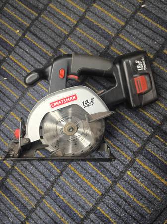 Craftsman cordless saw 1