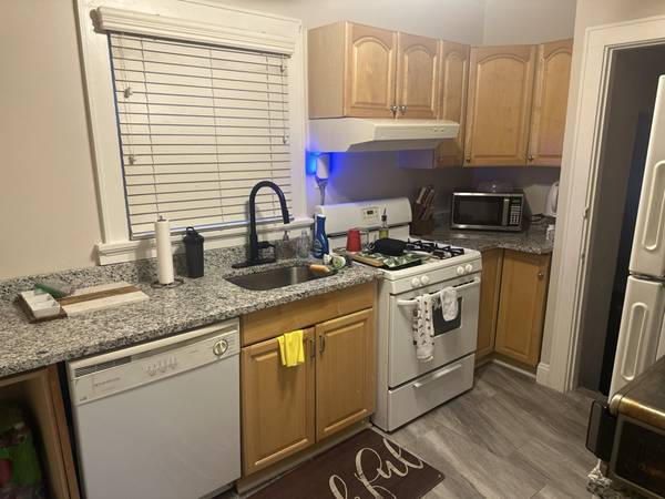 $2100.00 / 3br - 2000ft2 - 5331 Wakefield Place63974611147395122