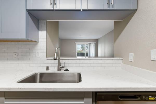 $3,360 / 2br - 960ft2 - On-site Maintenance, Air Conditioning, 2 Bed (milpitas)63879902938753121