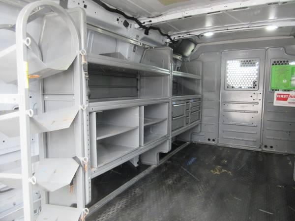 2019 Ford Transit 150 - Photo 13