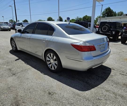 2010 Hyundai Genesis - $4,990 (4425 E 11th St Tulsa)63470243639427124