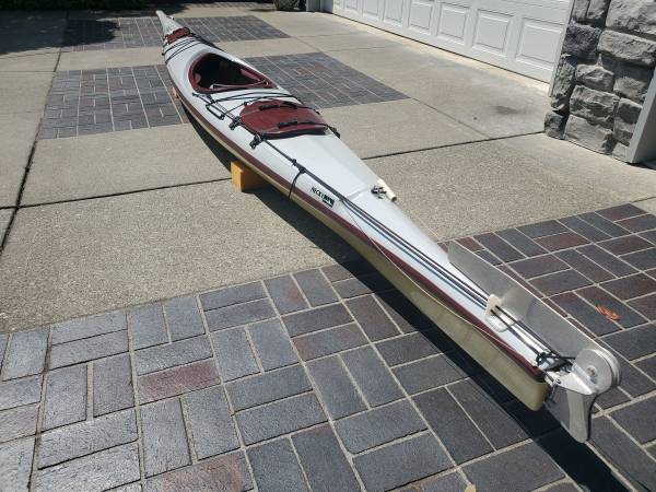 Necky Arluk III kayak de mar - $950 (Gig Harbor)63439375495809121