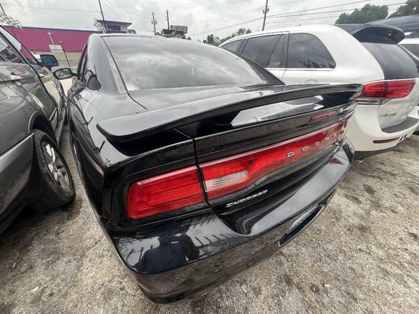 2012 Dodge Charger - ¡Efectivo en autos! - $3,999 (+ Scott Harrison Motor Co)63622483413507123
