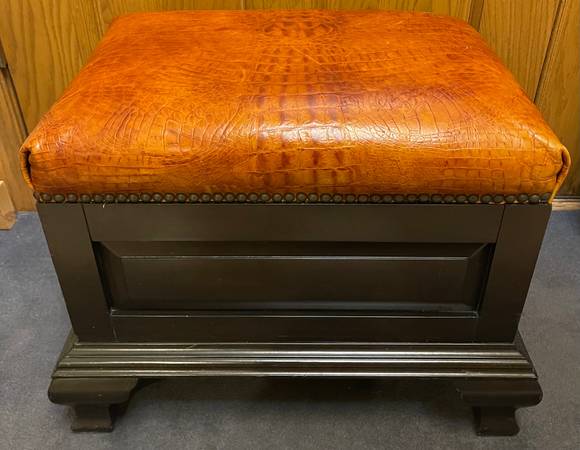 REDUCED Walter E Smithe Drexel Heritage Leather Ottoman Footstool 1