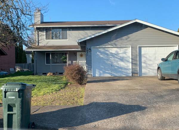 **MOVE IN SPECIAL- $200 Off First Month** Delightful Two Bedroom 1