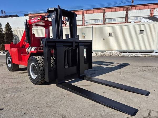 Rigger Lift R100 Forklift – 100,000lb Capacity, Low Hours - $117,900 (Charleston)