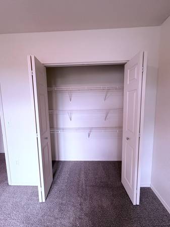 $1,999 / 2br - 965ft2 - 🥇😎Amplio apartamento de 2 dormitorios y 2 baños en el corazón de Missoula😎🥇 (Missoula)63657010278401124