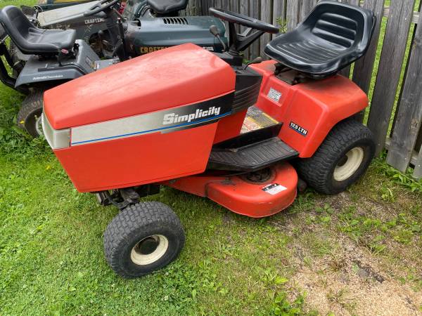 Simplicity Riding Mower Project 38” Hydro 16HP 12.5LTH 1