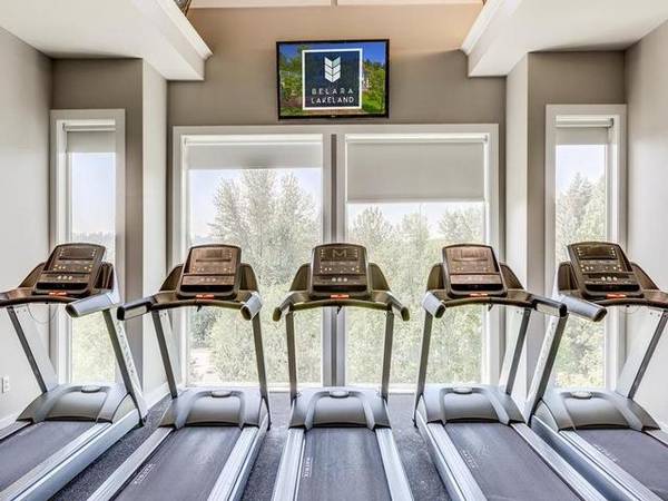 $2,034 / 2br - 963ft2 - Movie Theater, Granite Counters, Sparkling Pool & Spa (Lakeland Hills)63870756549379121