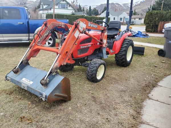 Branson 2100 front loader back scraper tractor - $8,900 (Wenatchee)63441611294083120