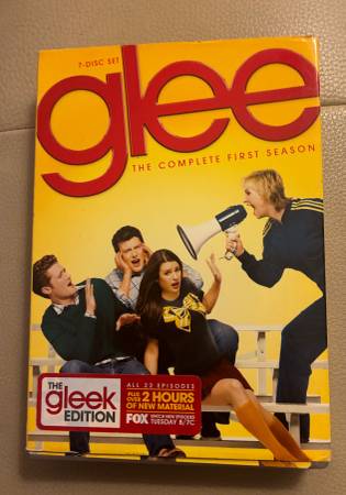 GLEE: Complete First Season 1