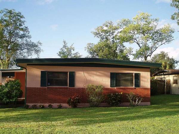 Florida Beach Home in TURN KEY shape 1