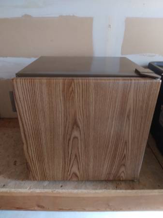 Kenmore Countertop-Mini Refrigerator/Freezer - $60 (Boise)63471412359553120
