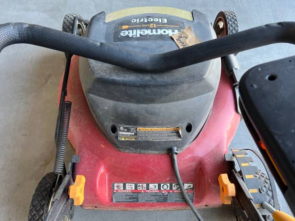 Homelite 12 AMP Electric Lawn Mower 1