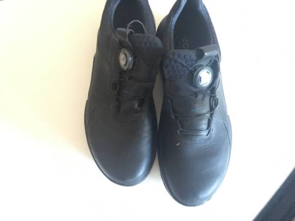 ECCO Black Shoes in excellent condition size 44 European, 10-10.5 USA 1