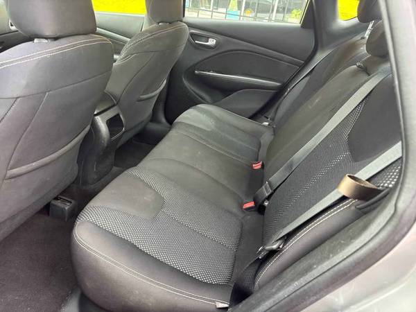 2016 Dodge Dart SXT - $2,995 (Tampa)63470261169667123