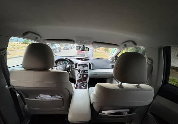 2009 Toyota Venza - $7,000 (Seattle)63623227229313124